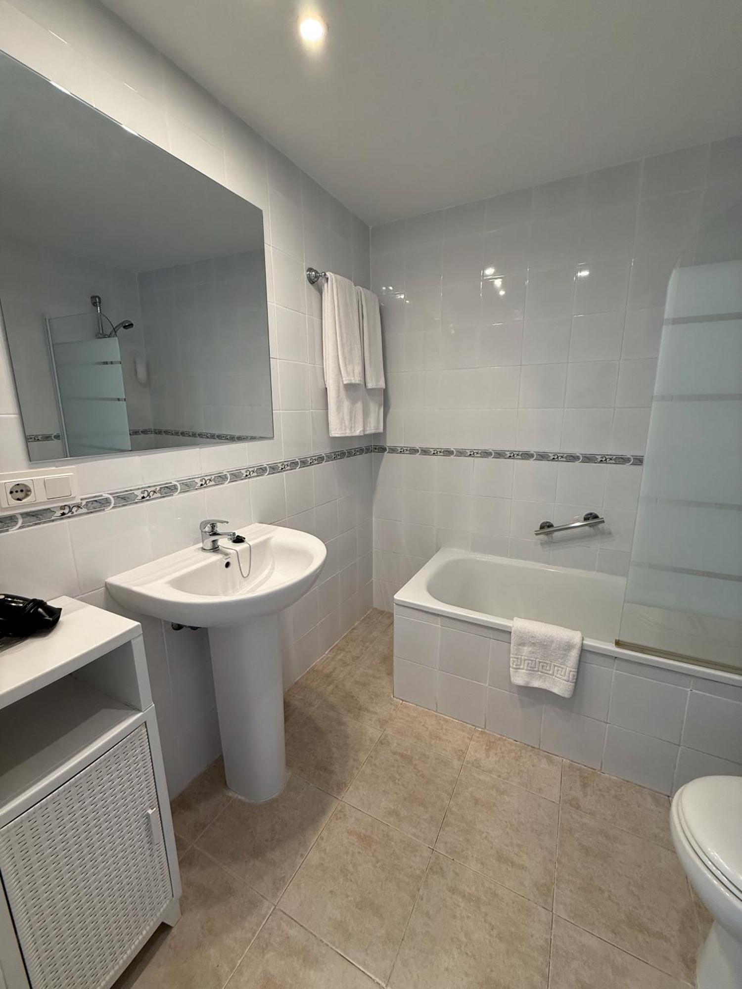 Kingfisher Apartments Benal Beach Benalmadena Bagian luar foto
