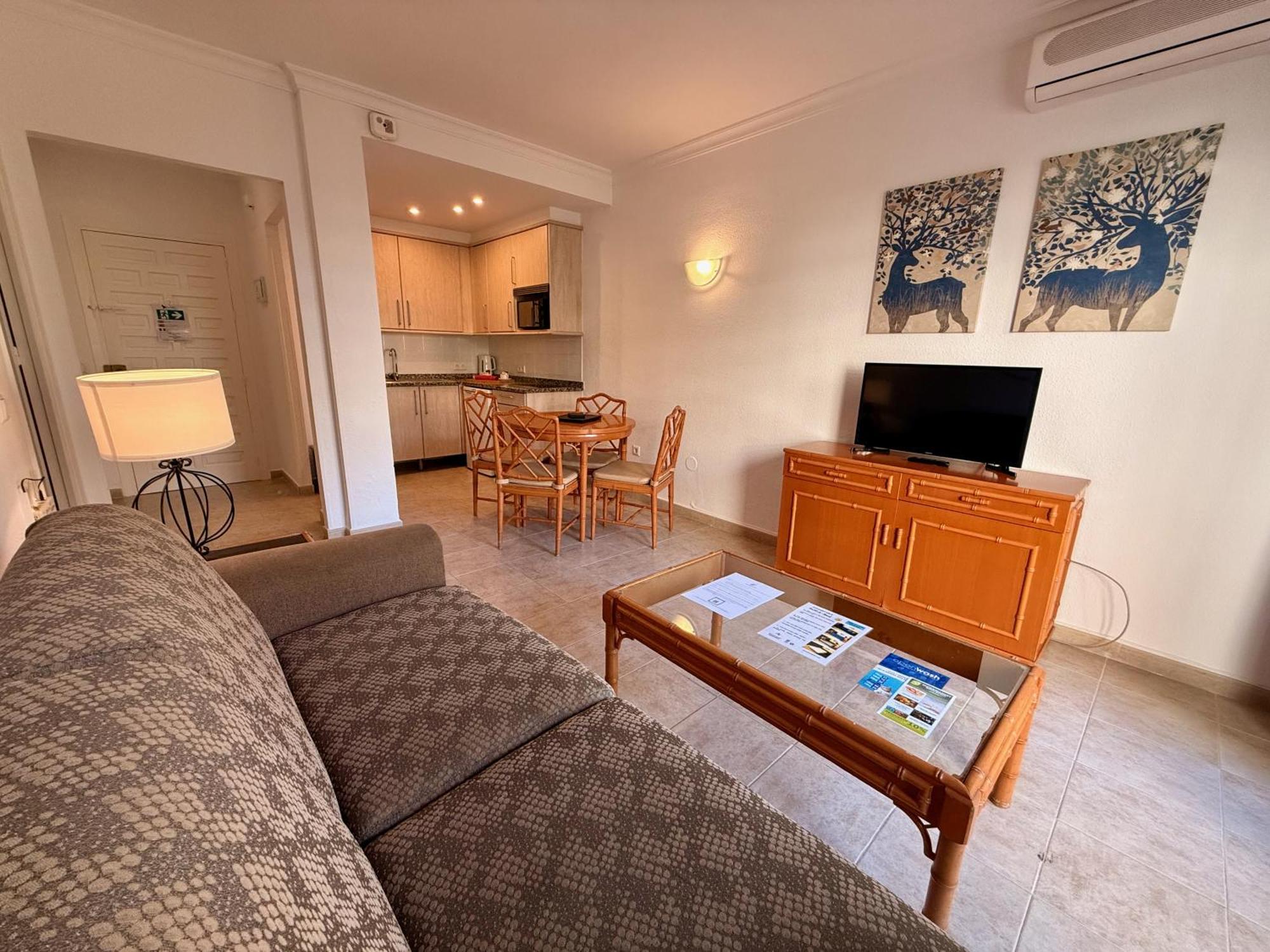Kingfisher Apartments Benal Beach Benalmadena Bagian luar foto